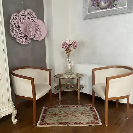 Charming House- Centro Apartmán